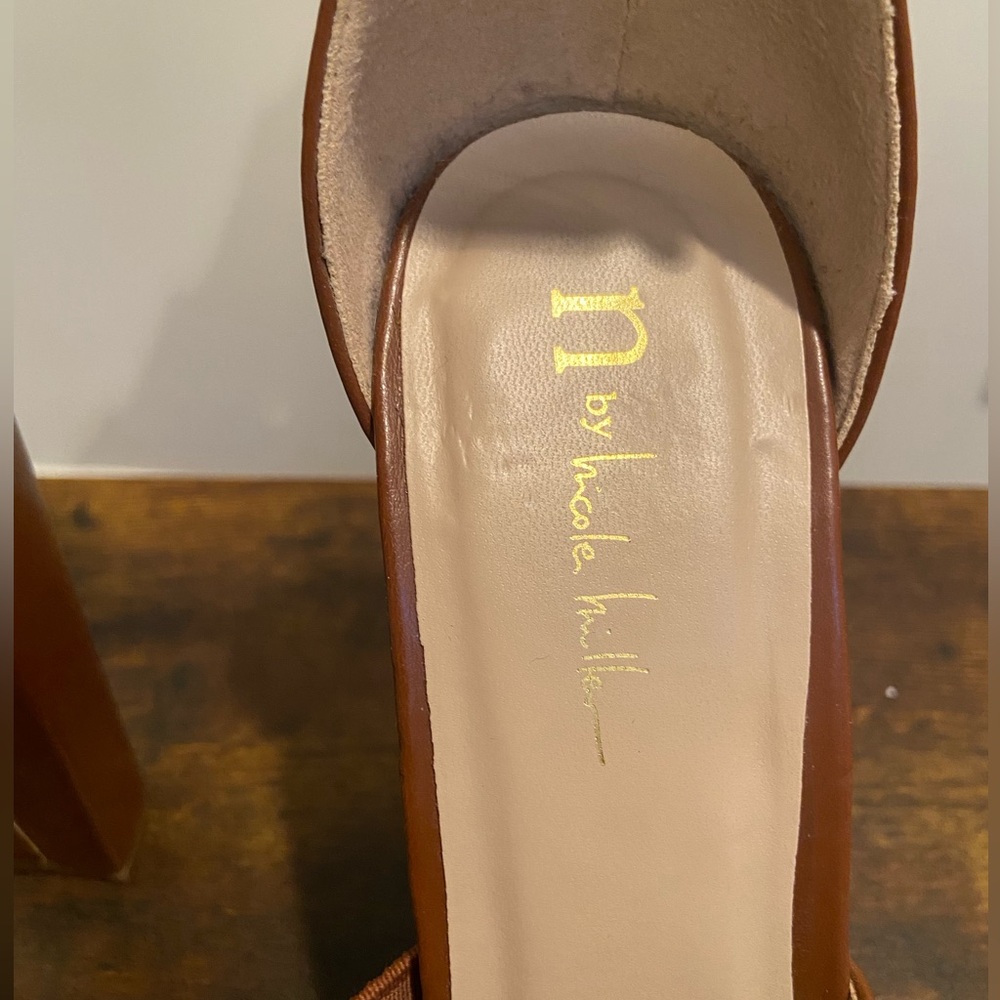 High Heels - Picture 4 of 4